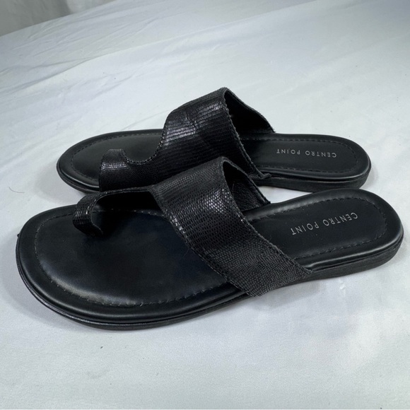 Centro Point Women’s Toe Ring Strap Black Textured Flat Sandals - Picture 2 of 7